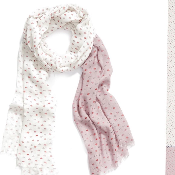 💋💋Kate spade Valentine’s lips kiss oblong scarf - Picture 1 of 7